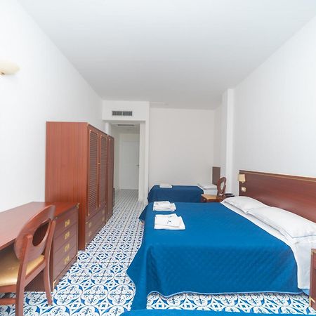 Hotel America Marina di Camerota Kültér fotó