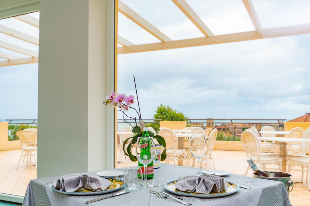 Hotel America Marina di Camerota Kültér fotó