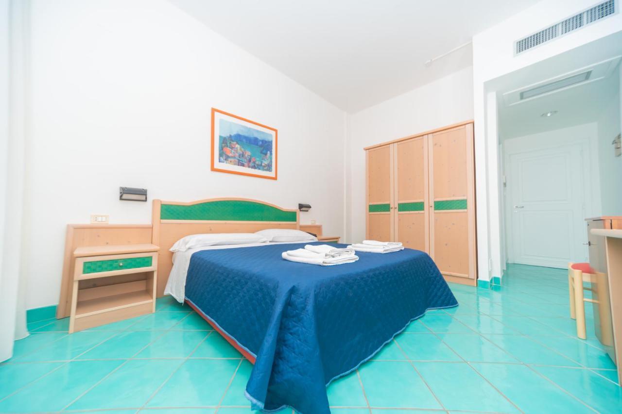 Hotel America Marina di Camerota Kültér fotó