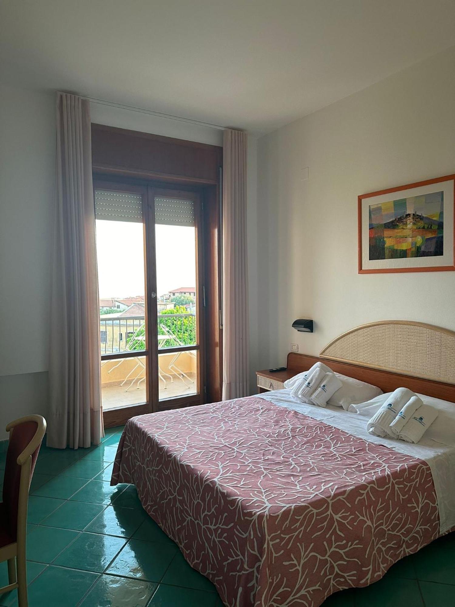 Hotel America Marina di Camerota Kültér fotó