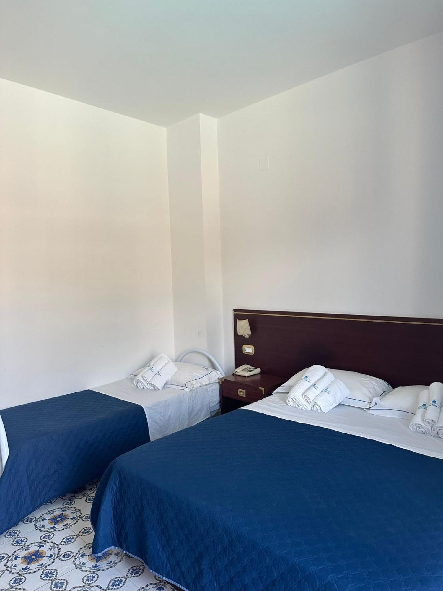 Hotel America Marina di Camerota Kültér fotó